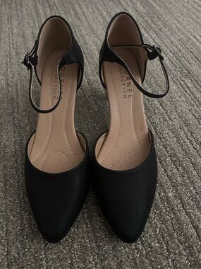 Journee Collection Black Pointed-Toe Ankle-Strap Flats